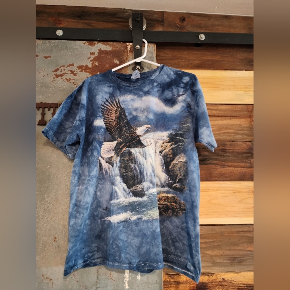 Vintage The Mountain Blue Eagle Waterfall Short Sleeve Tee